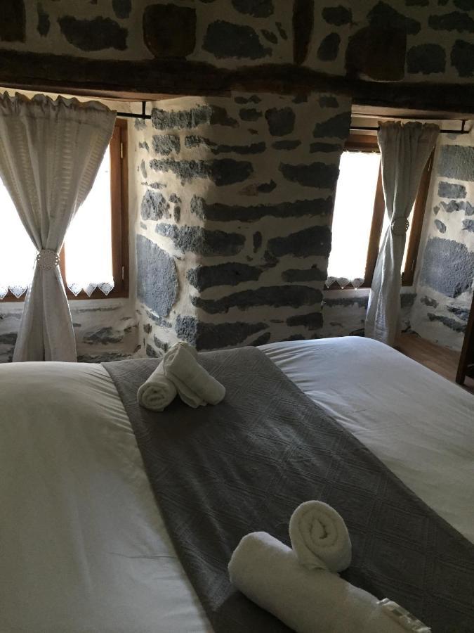 Auberge Les Fontilles Coltines Exteriér fotografie